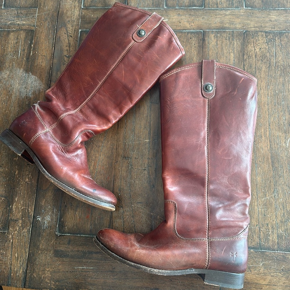 Frye women’s boots brown size 8 wide calf